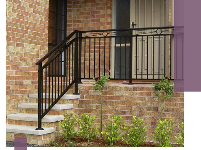 Уличные перила из металла под ключ в Надыме