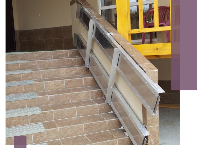 Откидные пандусы под ключ в Надыме — монтаж и демонтаж