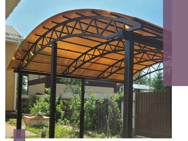 Изготовление навесов под ключ в Надыме из качественных материалов