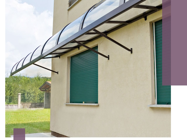 Козырьки над окнами в Надыме — изготовление и монтаж по выгоде